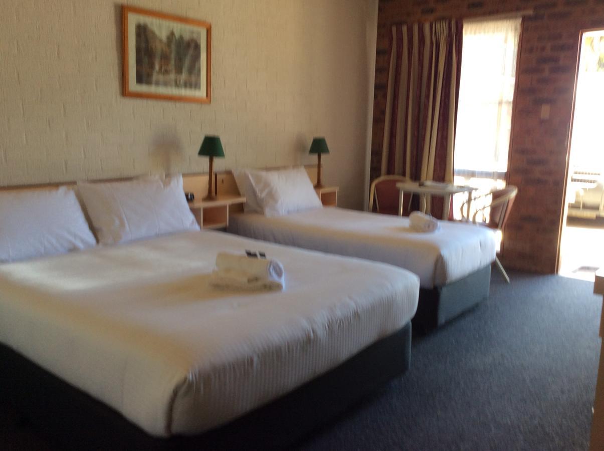 Bega Downs Motor Inn Zewnętrze zdjęcie