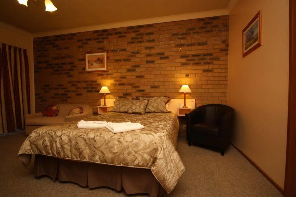 Bega Downs Motor Inn Zewnętrze zdjęcie