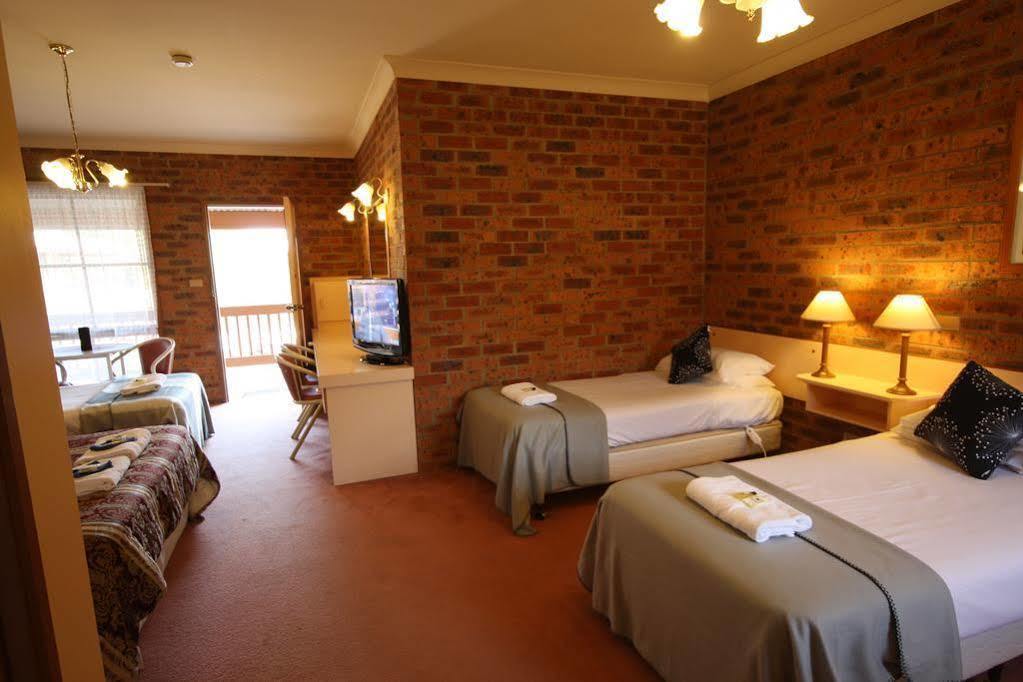 Bega Downs Motor Inn Zewnętrze zdjęcie
